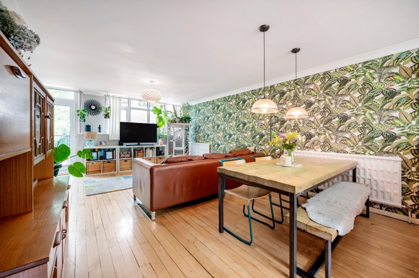 Images for Shrubbery Road, Gravesend, Kent, DA12 1JW