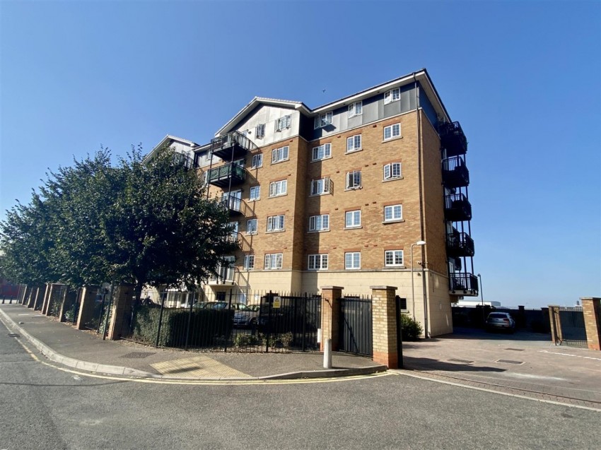 Images for Baltic Wharf, Clifton Marine Parade, Gravesend, Kent, DA11 0DD