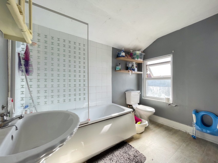 Images for Pelham Road South, Gravesend, Kent, DA11 8QN