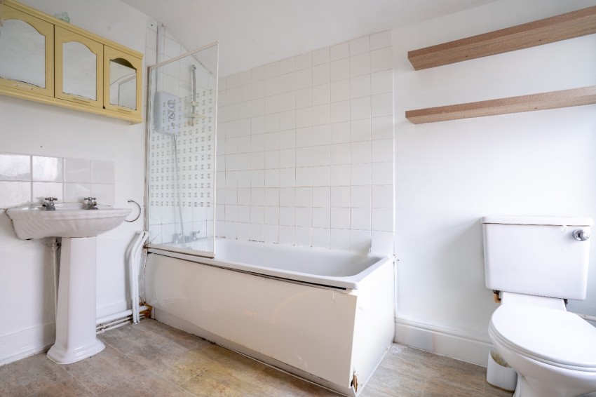 Images for Pelham Road South, Gravesend, Kent, DA11 8QN