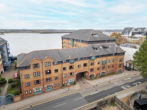 View Full Details for Regents Court, West Street, Gravesend, Kent, DA11