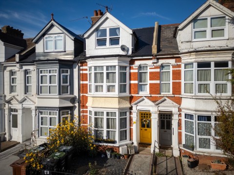 View Full Details for Kent Road, Gravesend, Gravesend, Kent, DA11