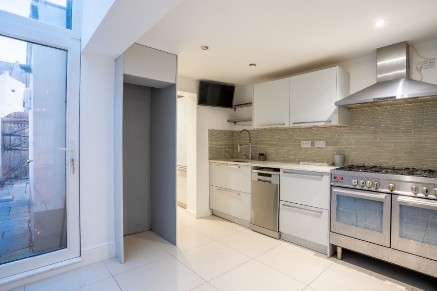 Images for Alfred Road, Gravesend, Kent, DA11 7QF