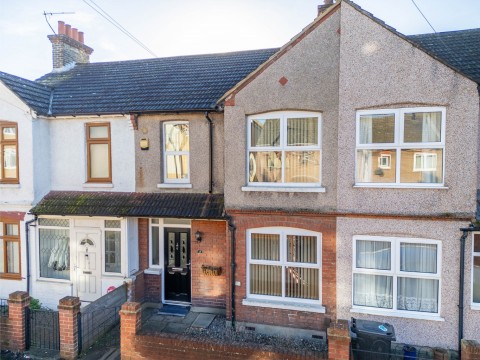 View Full Details for Glebe Road, Gravesend, Kent, DA11 8RP