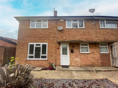 View Full Details for Albatross Avenue, Rochester, Kent, ME2 2XP