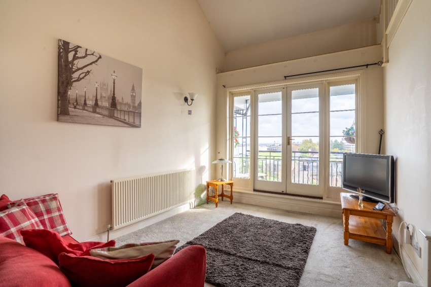 Images for Heritage Quay, Commercial Place, Gravesend, Kent, DA12 2BF