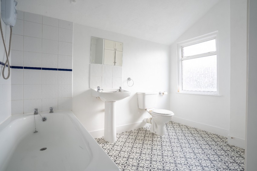 Images for Havelock Road, Gravesend, Kent, DA11 0JG