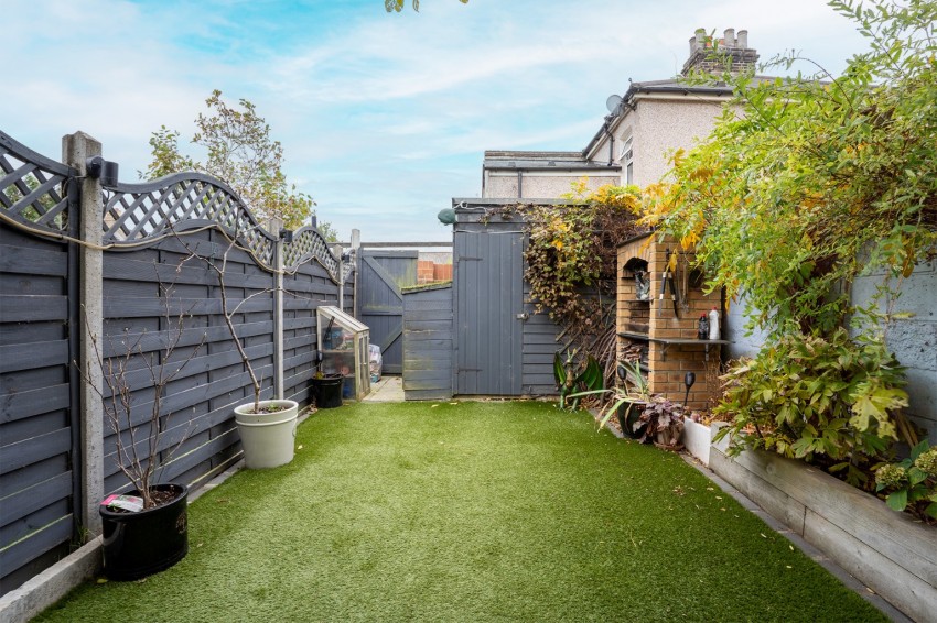 Images for Coopers Road, Gravesend, DA11 7AH