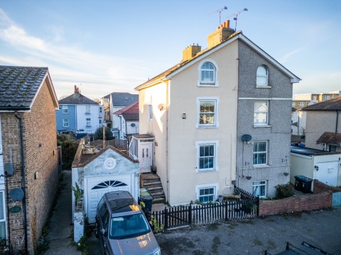 View Full Details for Augustine Road, Gravesend, Kent, DA12