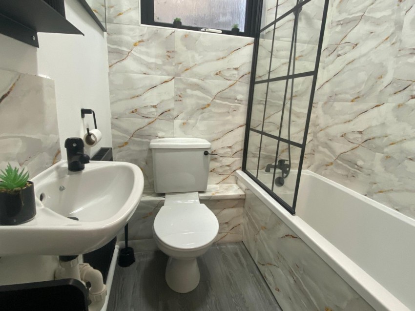 Images for Glen View, Gravesend, Kent, DA12 1LP