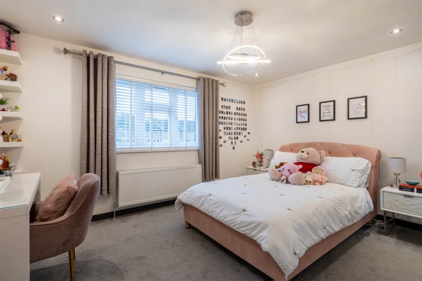 Images for Valley Drive, Gravesend, Kent, DA12 5RR