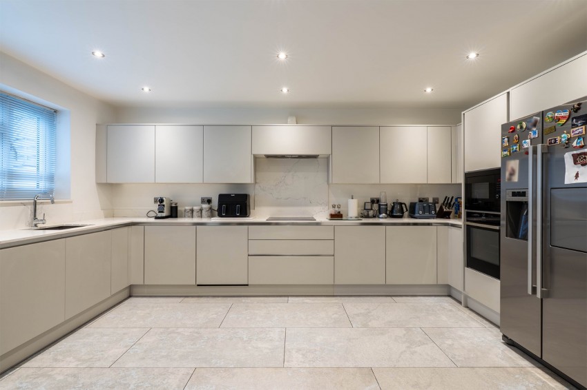 Images for Valley Drive, Gravesend, Kent, DA12 5RR