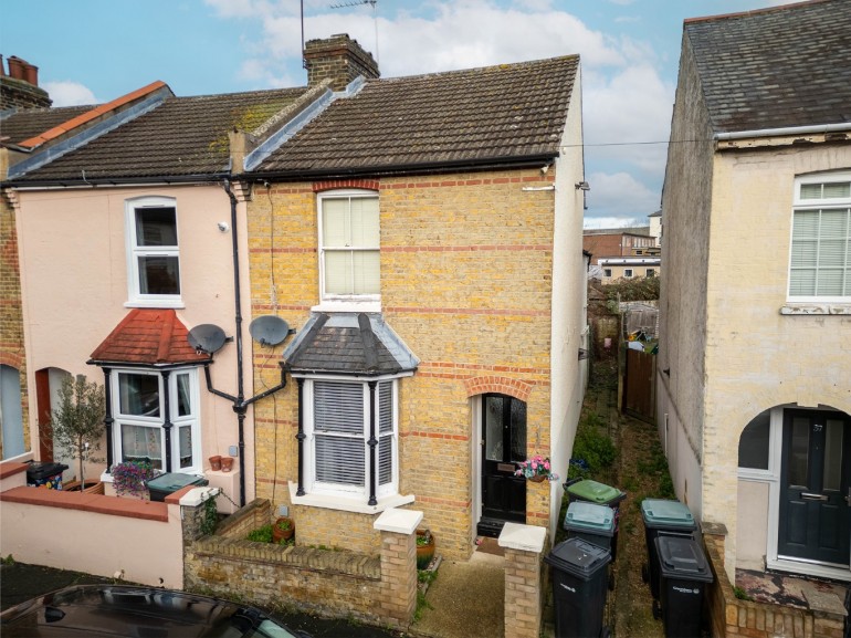 Coombe Road, Gravesend, Kent, DA12 5PB
