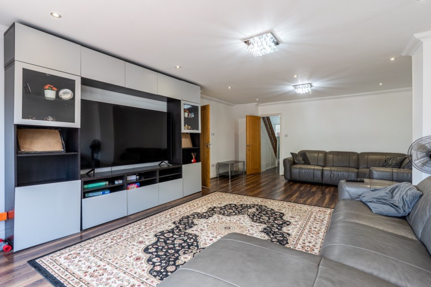 Images for Valley Drive, Gravesend, Kent, DA12 5RR