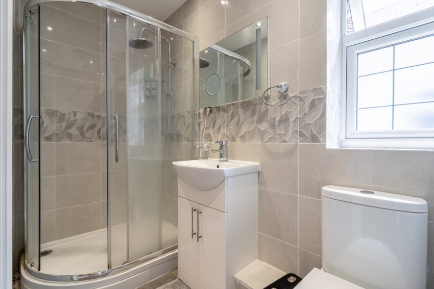 Images for Valley Drive, Gravesend, Kent, DA12 5RR