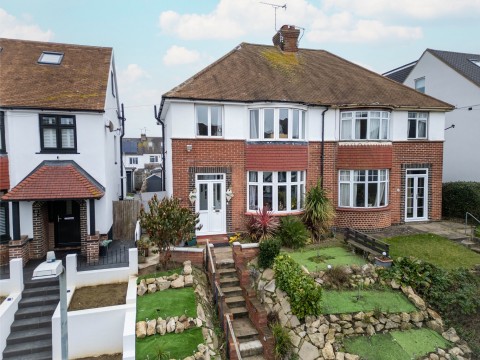 View Full Details for Dennis Road, Gravesend, Kent, DA11 7NN