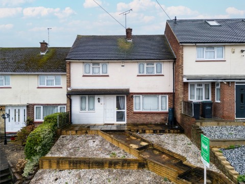 View Full Details for Livingstone Road, Gravesend, Kent, DA12 5DY