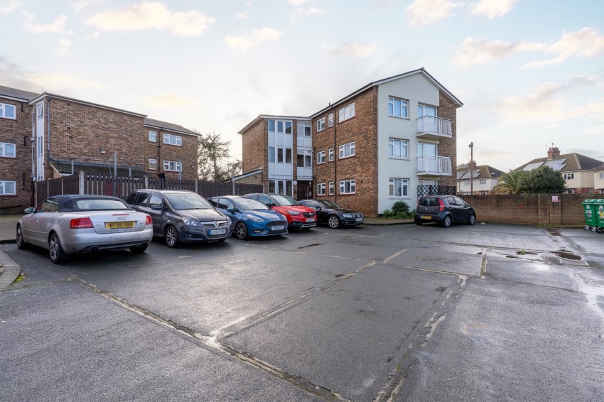 Images for Lewis Court, Snelling Avenue, Northfleet, Gravesend, Kent, DA11 7EA