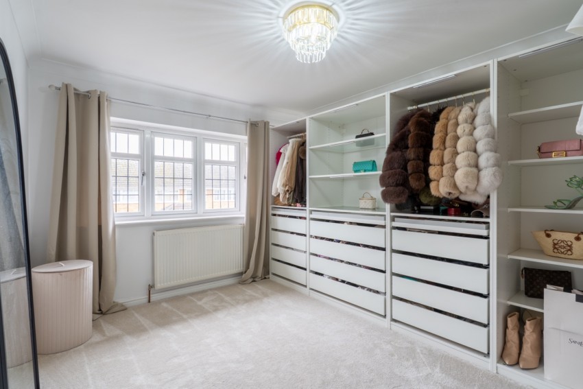 Images for Cirrus Crescent, Gravesend