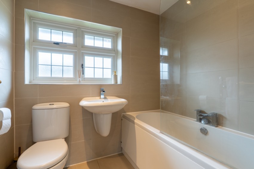 Images for Cirrus Crescent, Gravesend