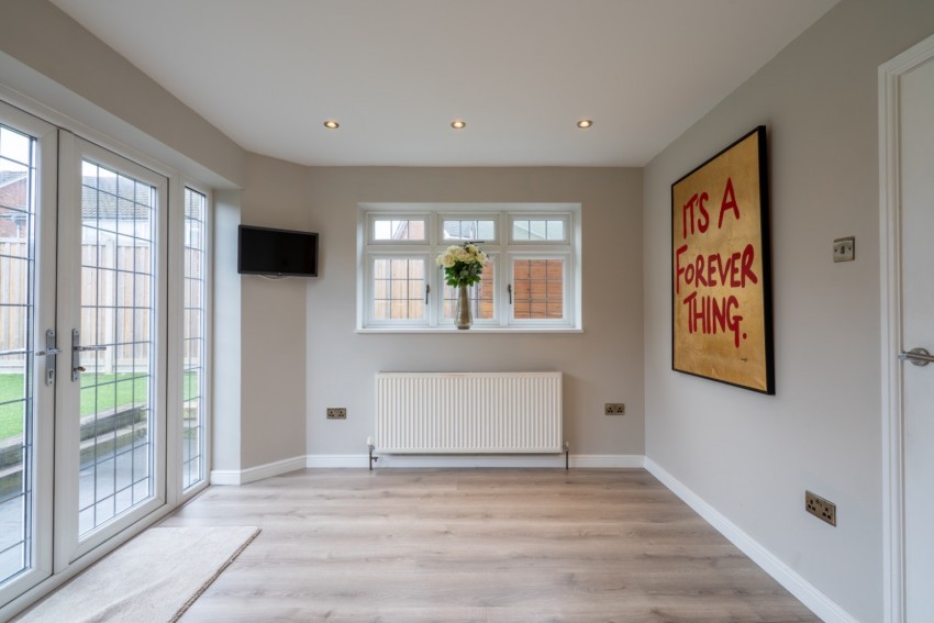 Images for Cirrus Crescent, Gravesend