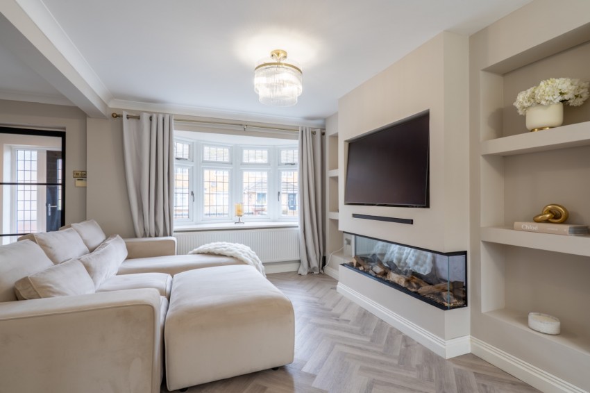 Images for Cirrus Crescent, Gravesend