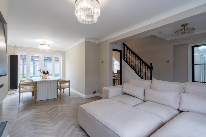 Images for Cirrus Crescent, Gravesend