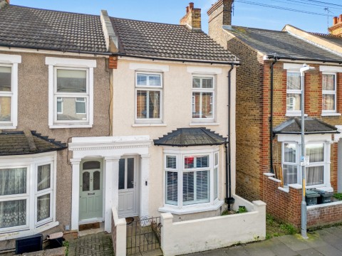 View Full Details for Havelock Road, Gravesend, Kent, DA11 0JG