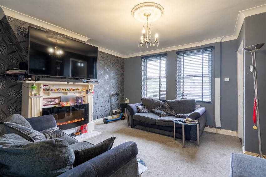 Images for Poplar Avenue, Gravesend, Kent, DA12