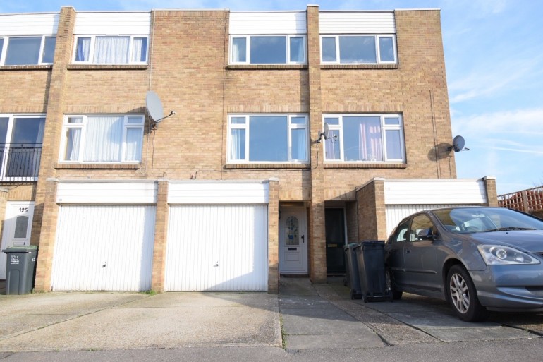 Mulberry Road, Northfleet, Gravesend, Kent, DA11 8QA