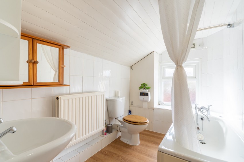 Images for Wingfield Road, Gravesend, Kent, DA12 1BS