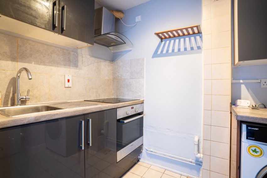 Images for Vine Court, Brewhouse Yard, Gravesend, Kent, DA12 2EJ