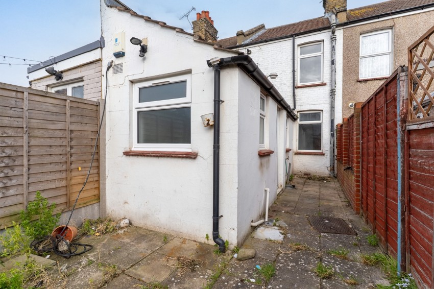 Images for Hartfield Place, Northfleet, Gravesend, Kent, DA11 9QU