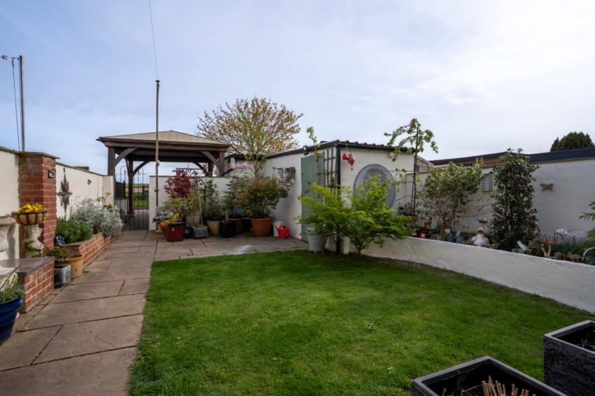 Images for Axtane, Hook Green Road, Southfleet, Gravesend, Kent, DA13 9NB