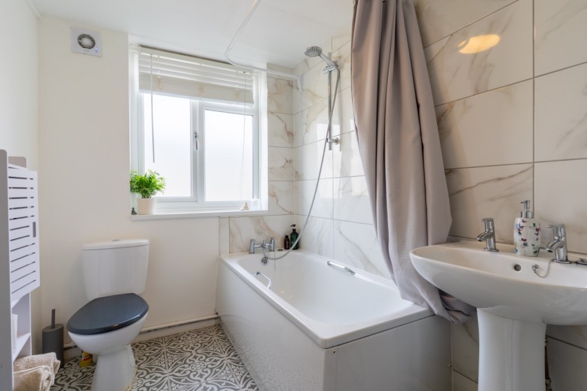 Images for Fleet House, Brakefield Road, Southfleet, DA13