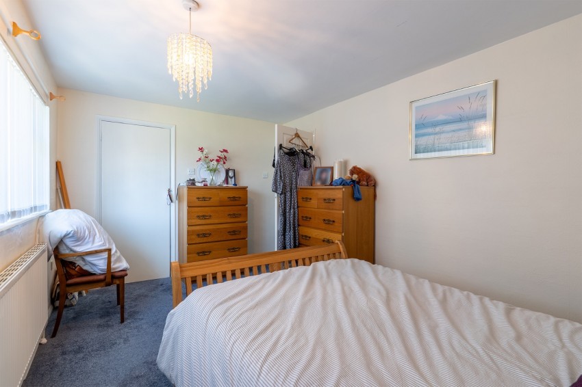 Images for Farlow Close, Northfleet, DA11 7JD