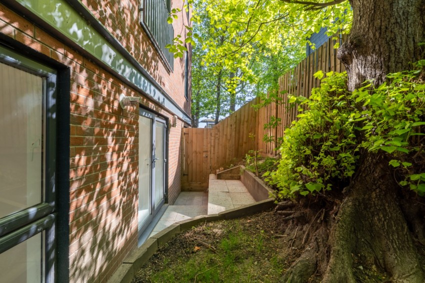 Images for Apex House, Burch Road, Northfleet, Gravesend, Kent, DA11 9FF