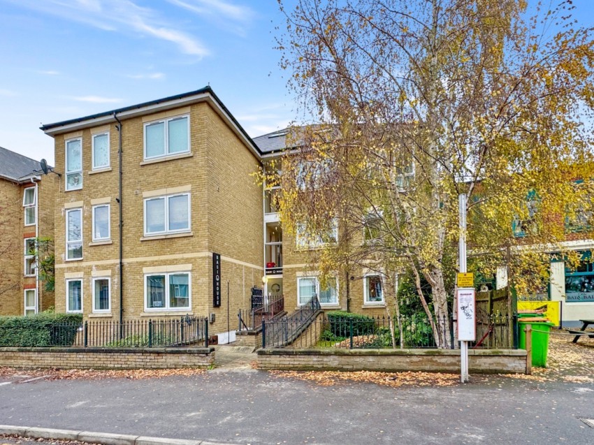 Images for Wrotham Road, Gravesend, Kent, DA11 0DU