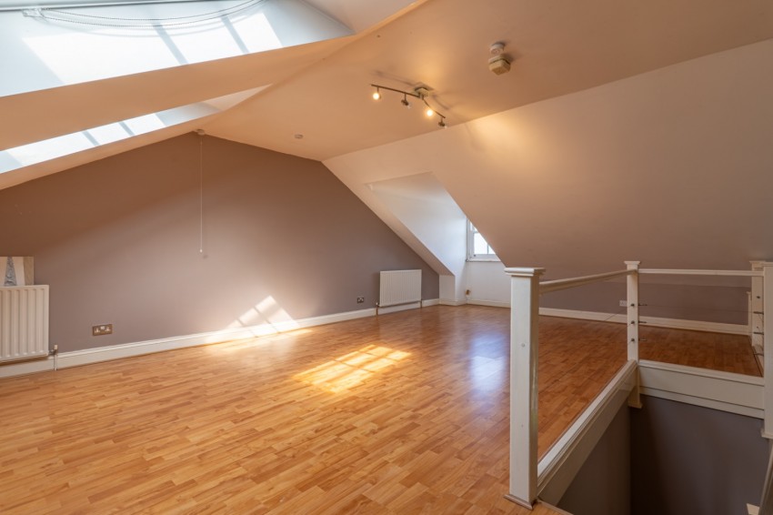 Images for Heritage Quay, Commercial Place, Gravesend, Kent, DA12 2BF