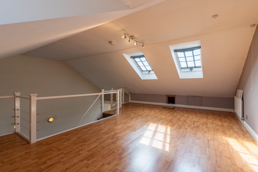 Images for Heritage Quay, Commercial Place, Gravesend, Kent, DA12 2BF