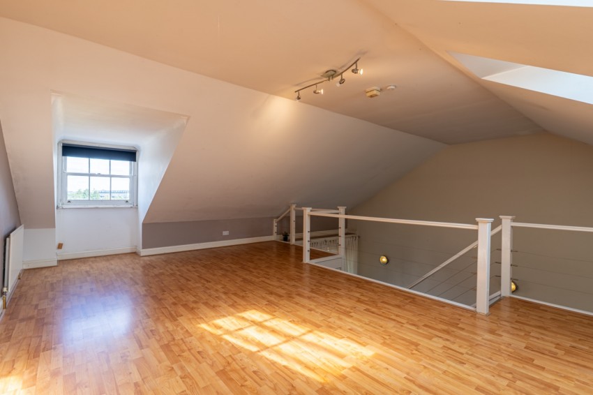 Images for Heritage Quay, Commercial Place, Gravesend, Kent, DA12 2BF