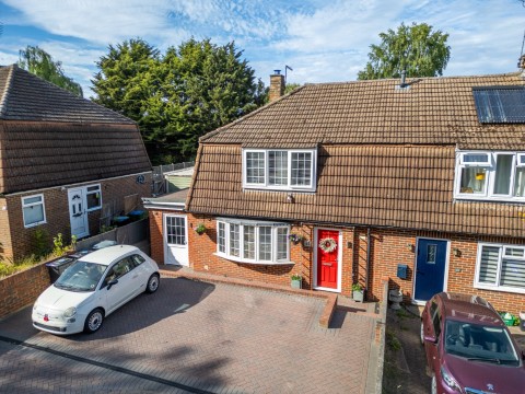 View Full Details for Irvine Road, Higham, Rochester, Kent, ME3 7AA