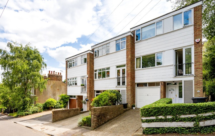 Images for Shrubbery Road, Gravesend, Kent, DA12 1JW