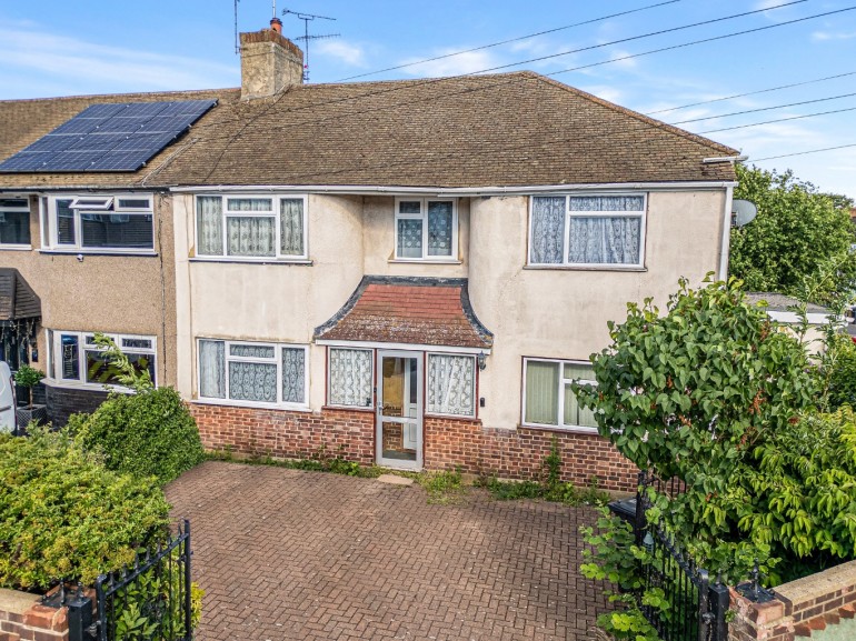 Denton Court Road, Gravesend, Kent, DA12 2HS