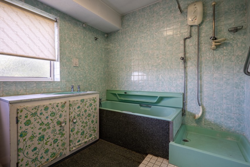 Images for Denton Court Road, Gravesend, Kent, DA12 2HS