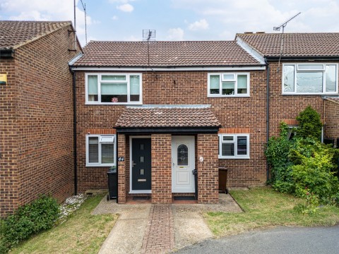 View Full Details for Armoury Drive, Gravesend, Kent, DA12