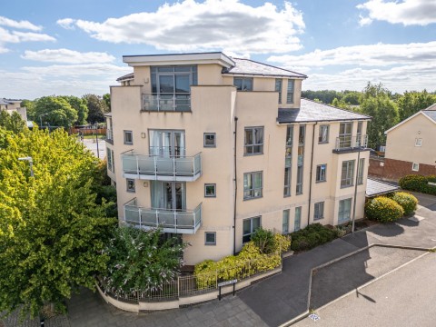 View Full Details for Springhead Parkway, Northfleet, Gravesend, Kent, DA11 8AD
