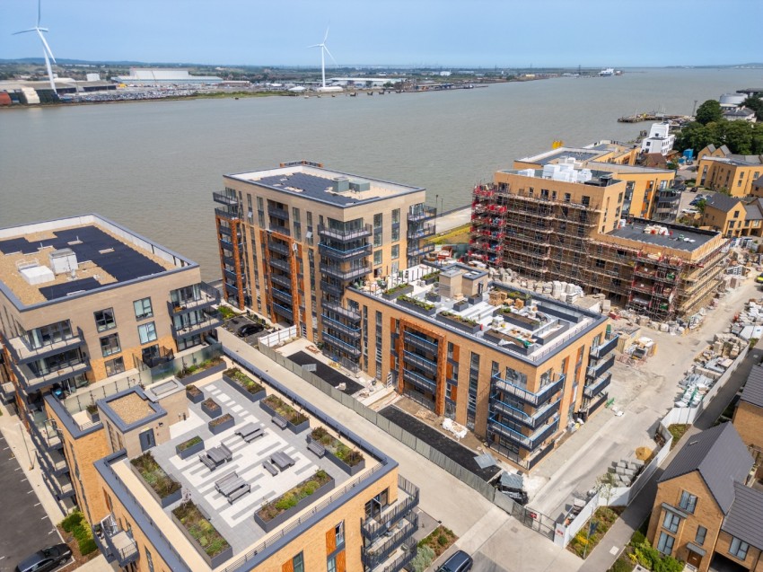 Images for Estella Heights, Cable Wharf, Northfleet, Kent, DA11