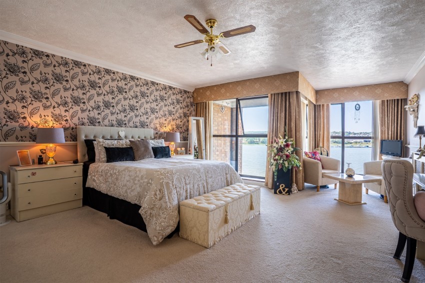 Images for Seaford Court, Esplanade, Rochester, Kent, ME1 1QA