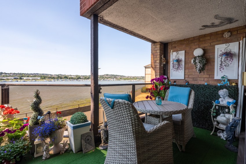 Images for Seaford Court, Esplanade, Rochester, Kent, ME1 1QA
